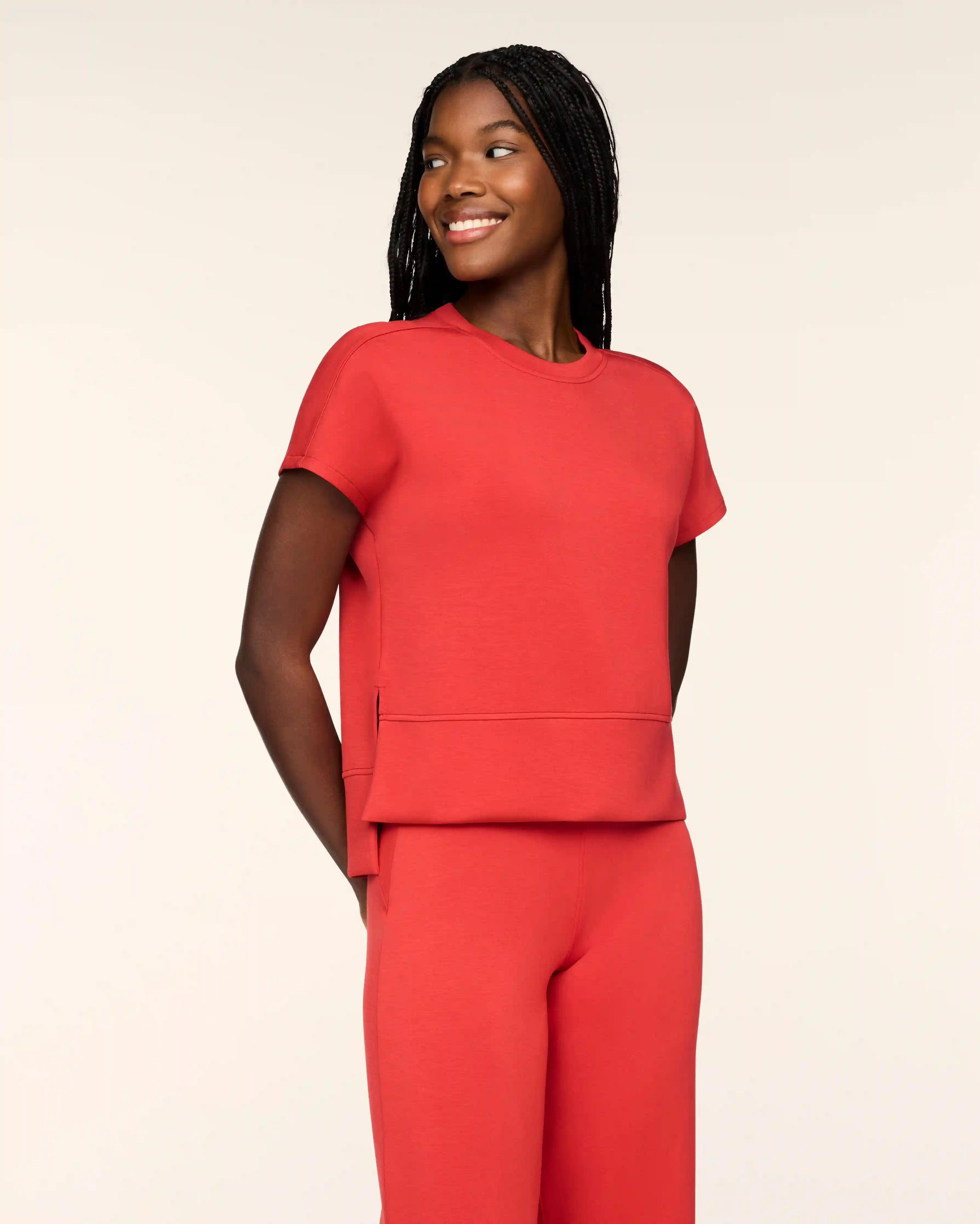 SPANX AirEssentials® Crewneck Tee | Lip Stain