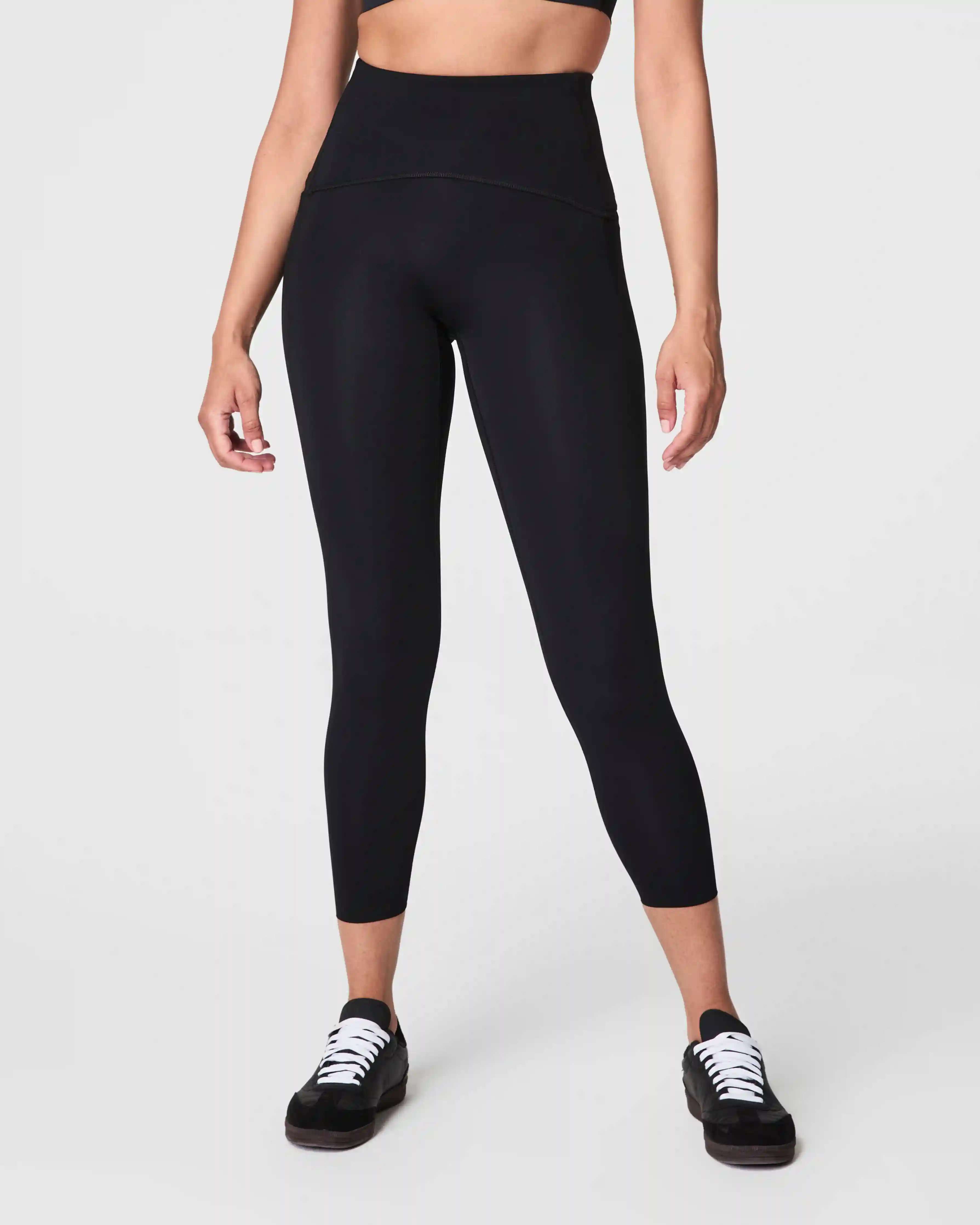 Alternative view of SPANXshape®  Booty Boost® Side Pocket Leggings | Very Black