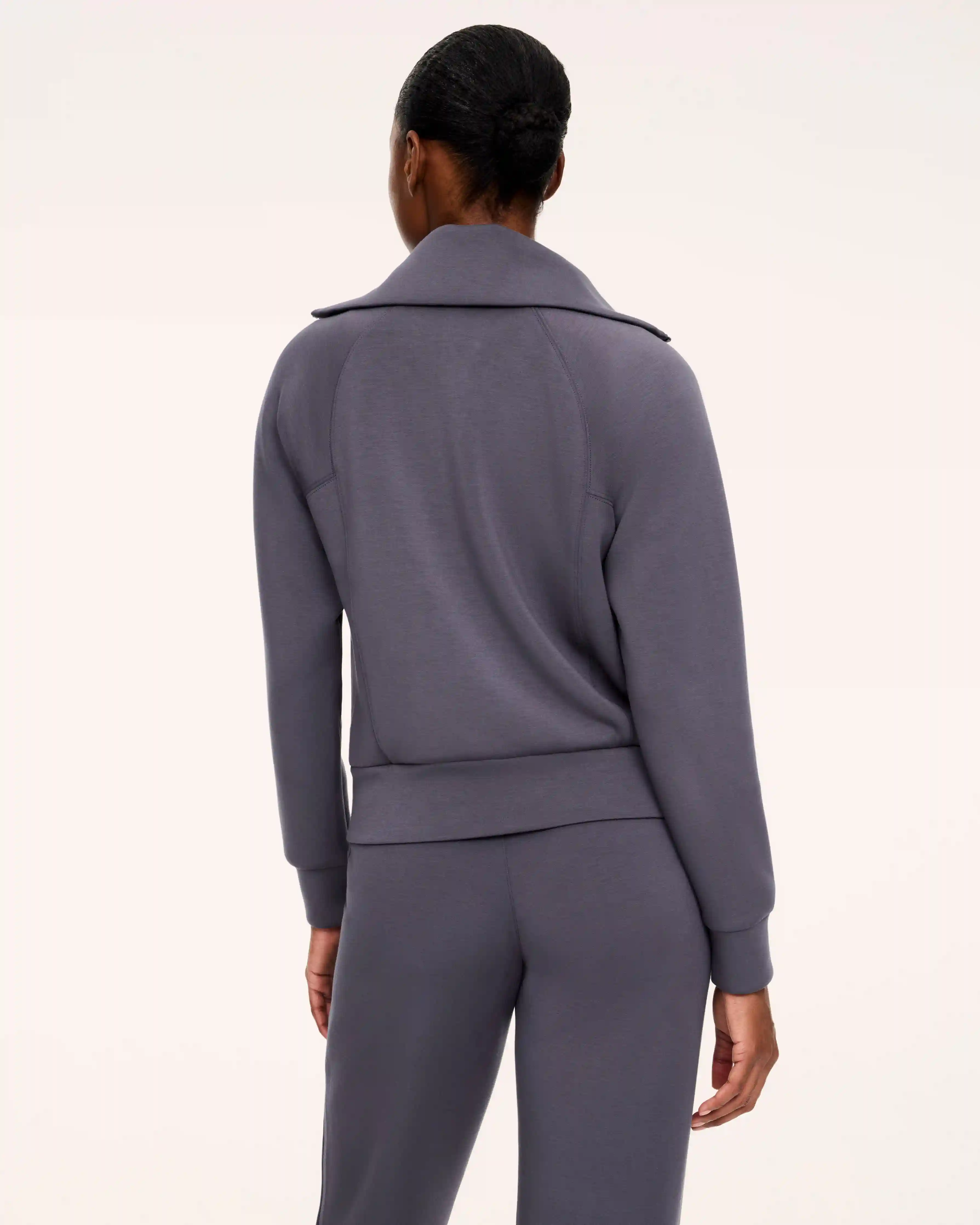 Alternative view of SPANX AirEssentials® Half Zip | Dark Slate