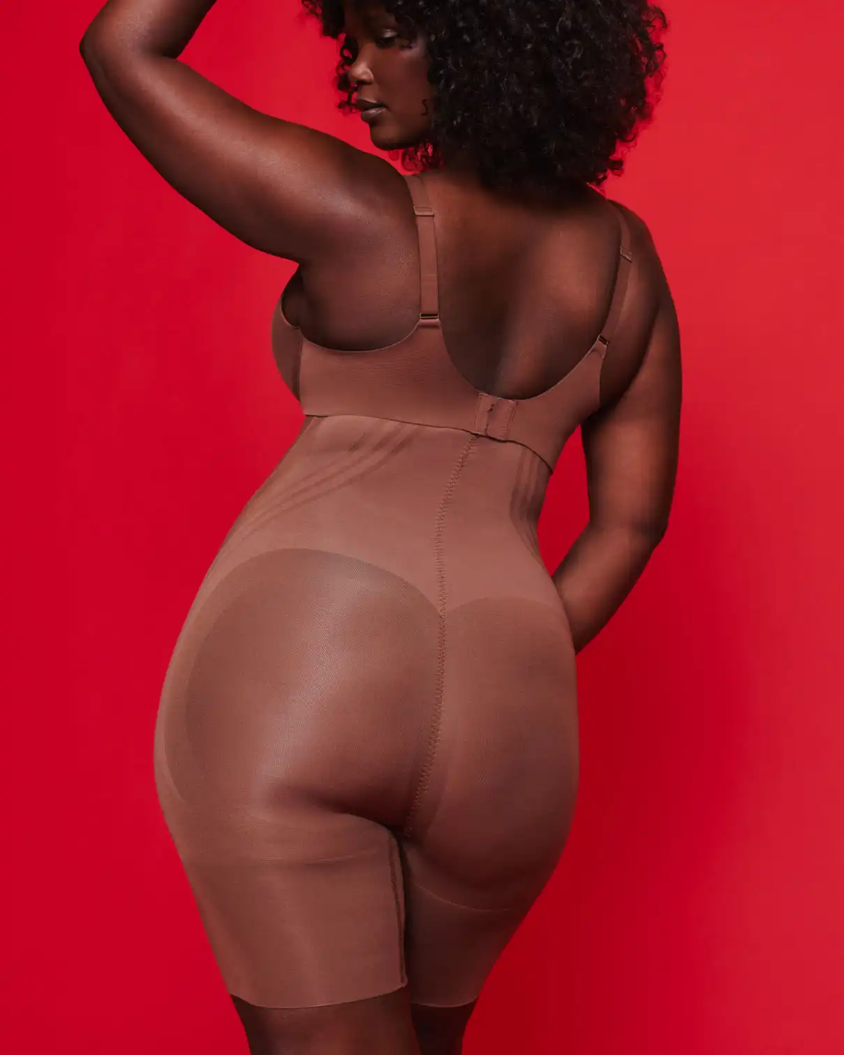 Alternative view of SPANXsculpt®  GoFigure High-Waisted Mid-Thigh Short | Ganache