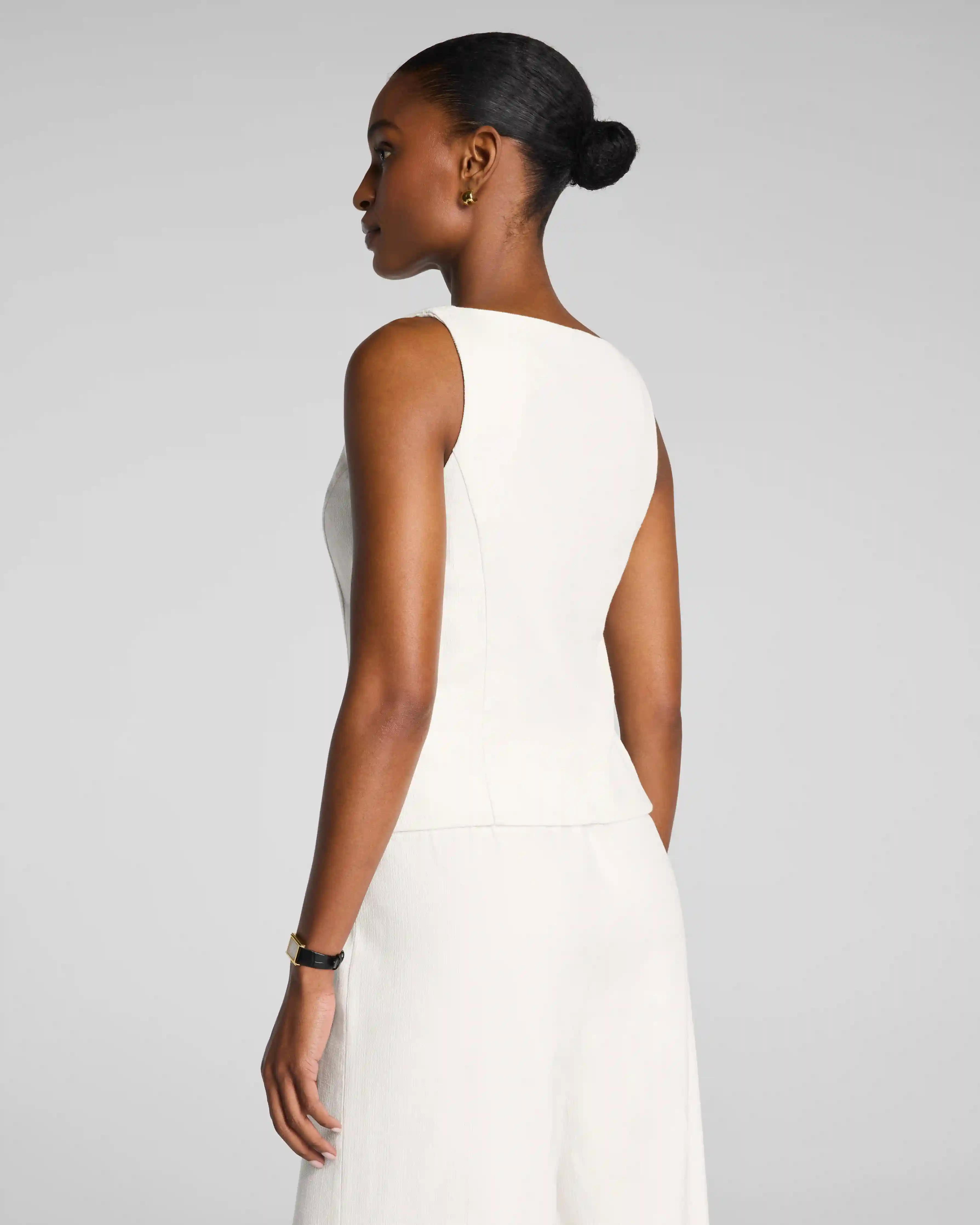 Alternative view of SPANX® EasyBreezy Cotton Linen Button-Down Vest | Ivory