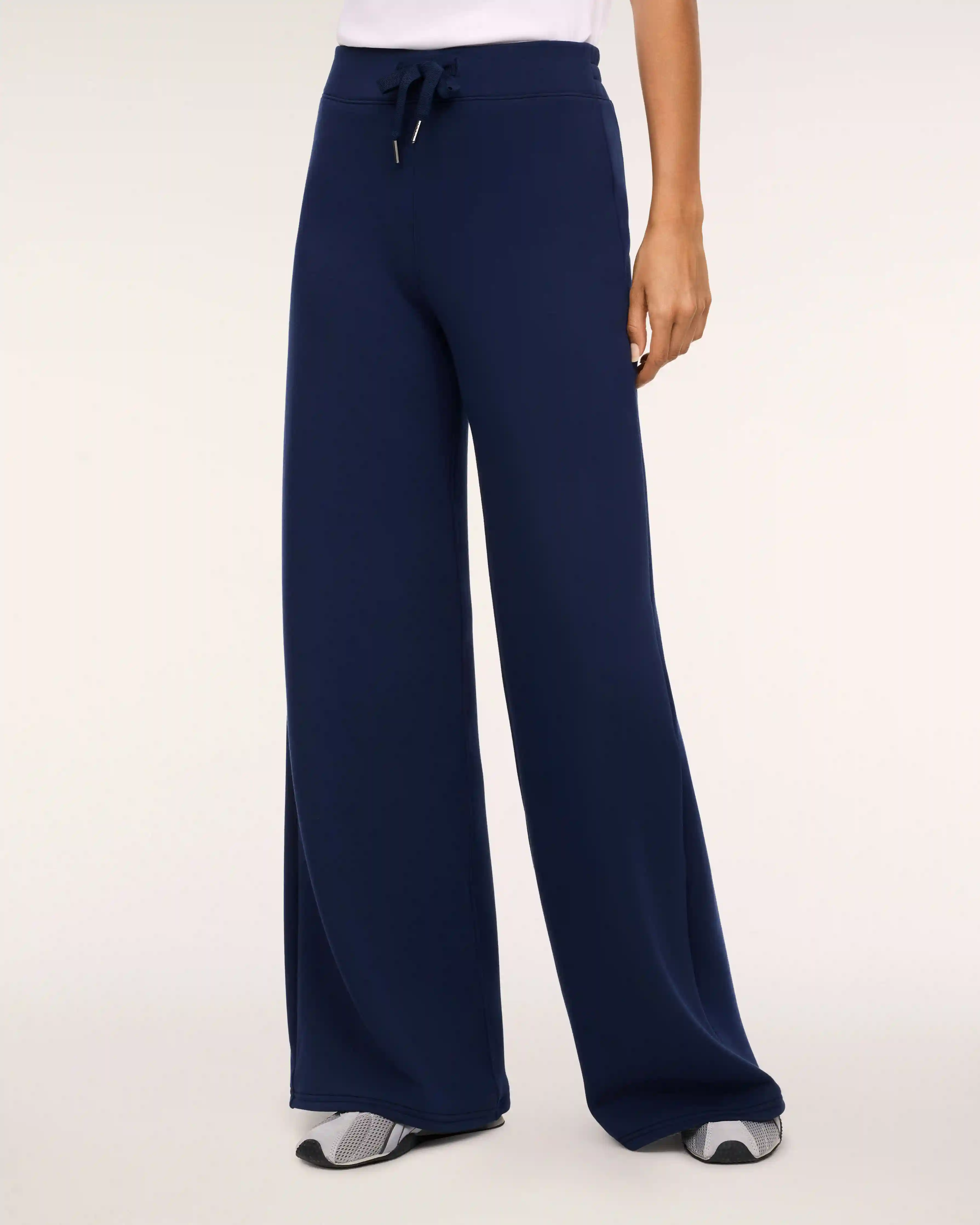 Alternative view of SPANX AirEssentials® Wide Leg Pant | Timeless Navy