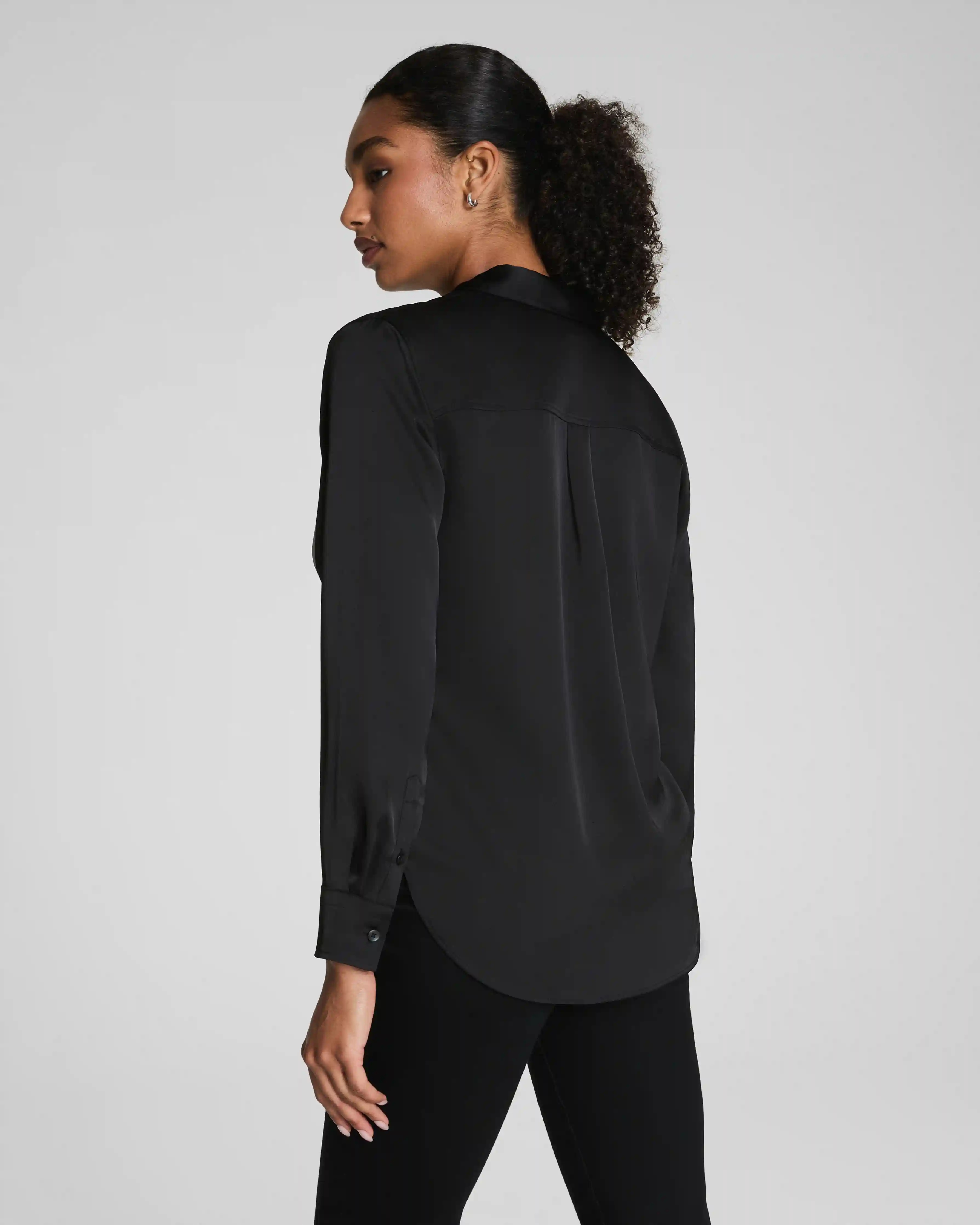 Alternative view of SPANX® Silky Smooth Button Down | Classic Black