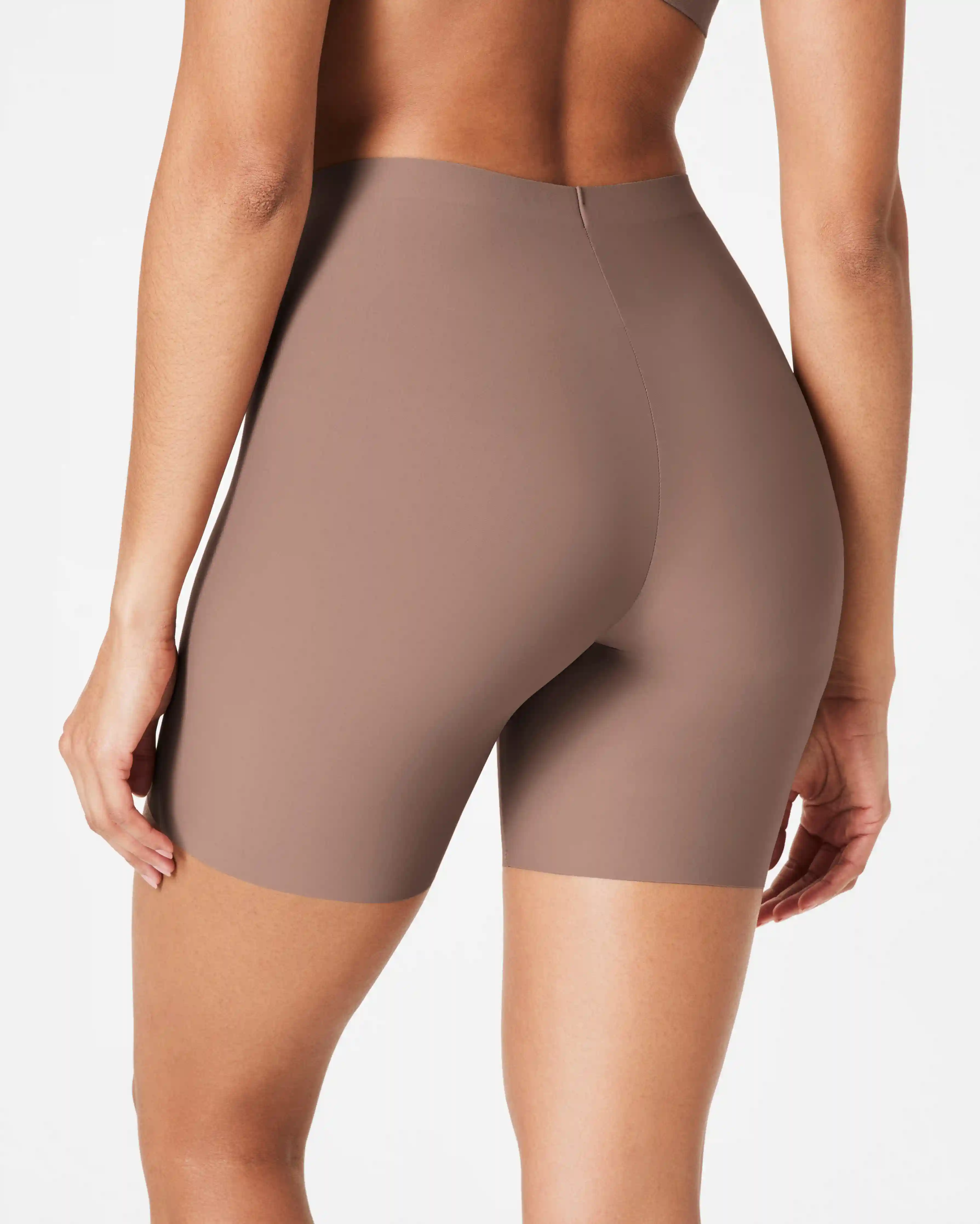 Alternative view of SPANXsupersmooth®  Essential Mid-Thigh Short | Cafe Au Lait