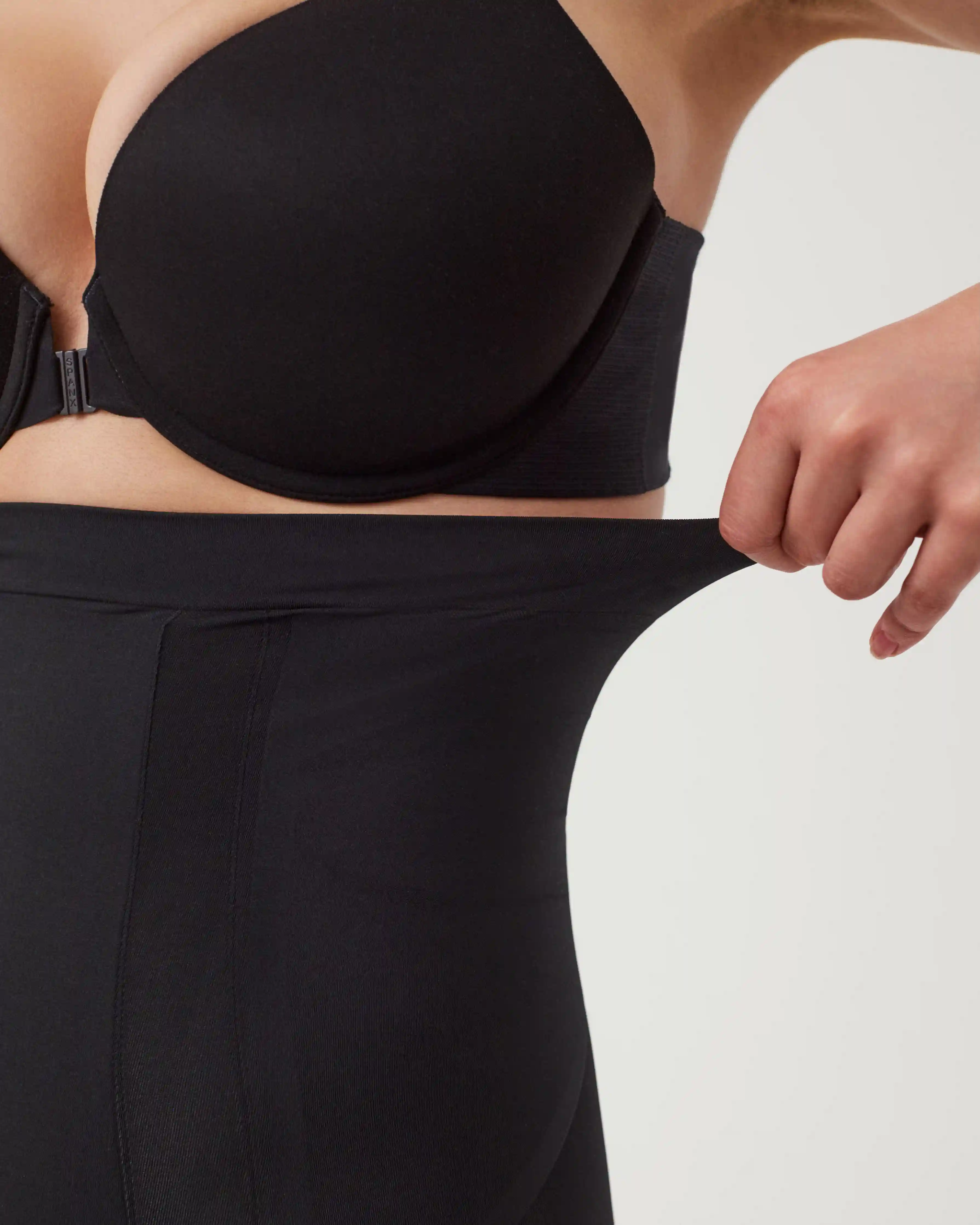 Alternative view of SPANXsculpt®  OnCore High-Waisted Mid-Thigh Short | Very Black