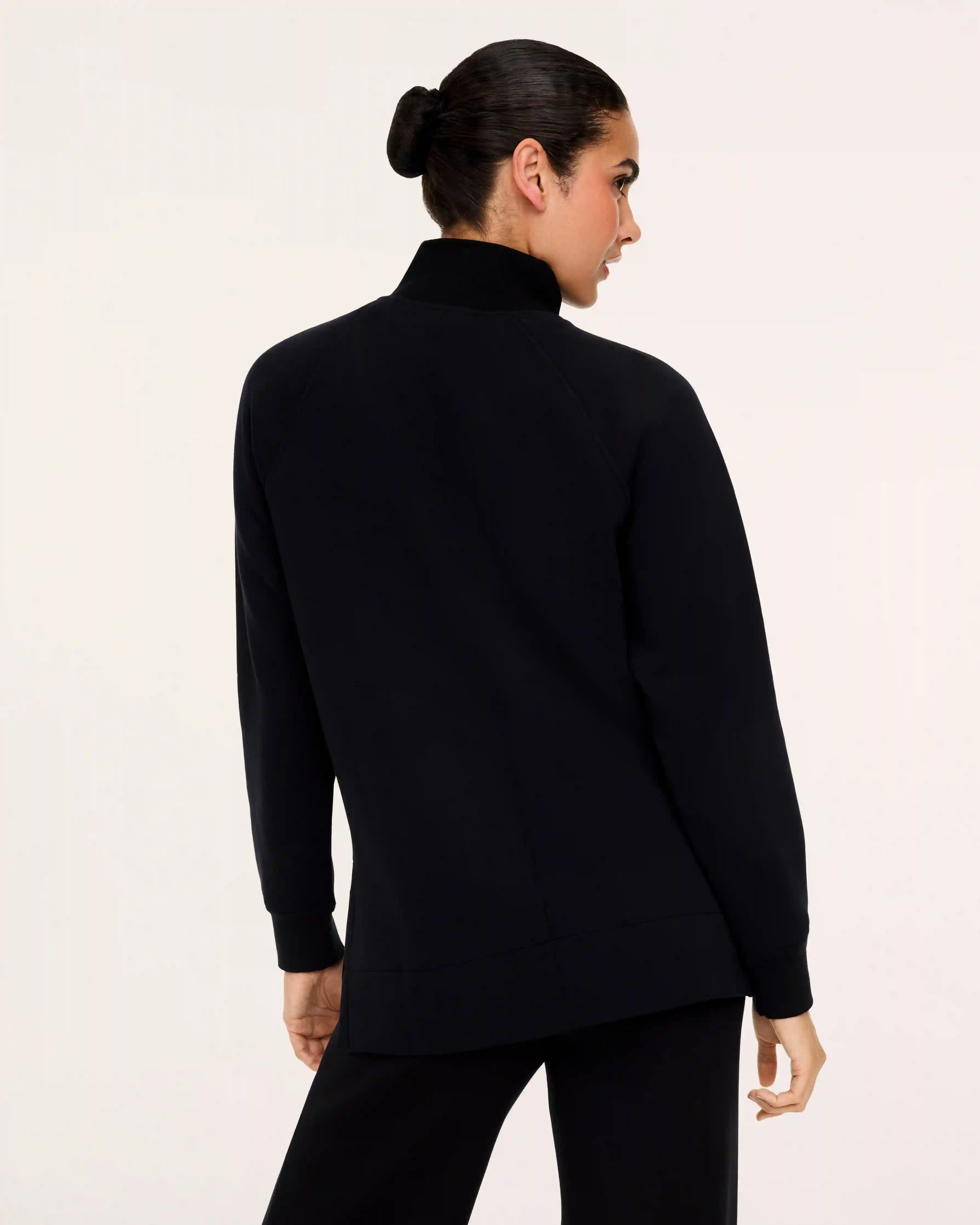 Alternative view of SPANX AirEssentials® Brushed Half Zip Tunic | Very Black