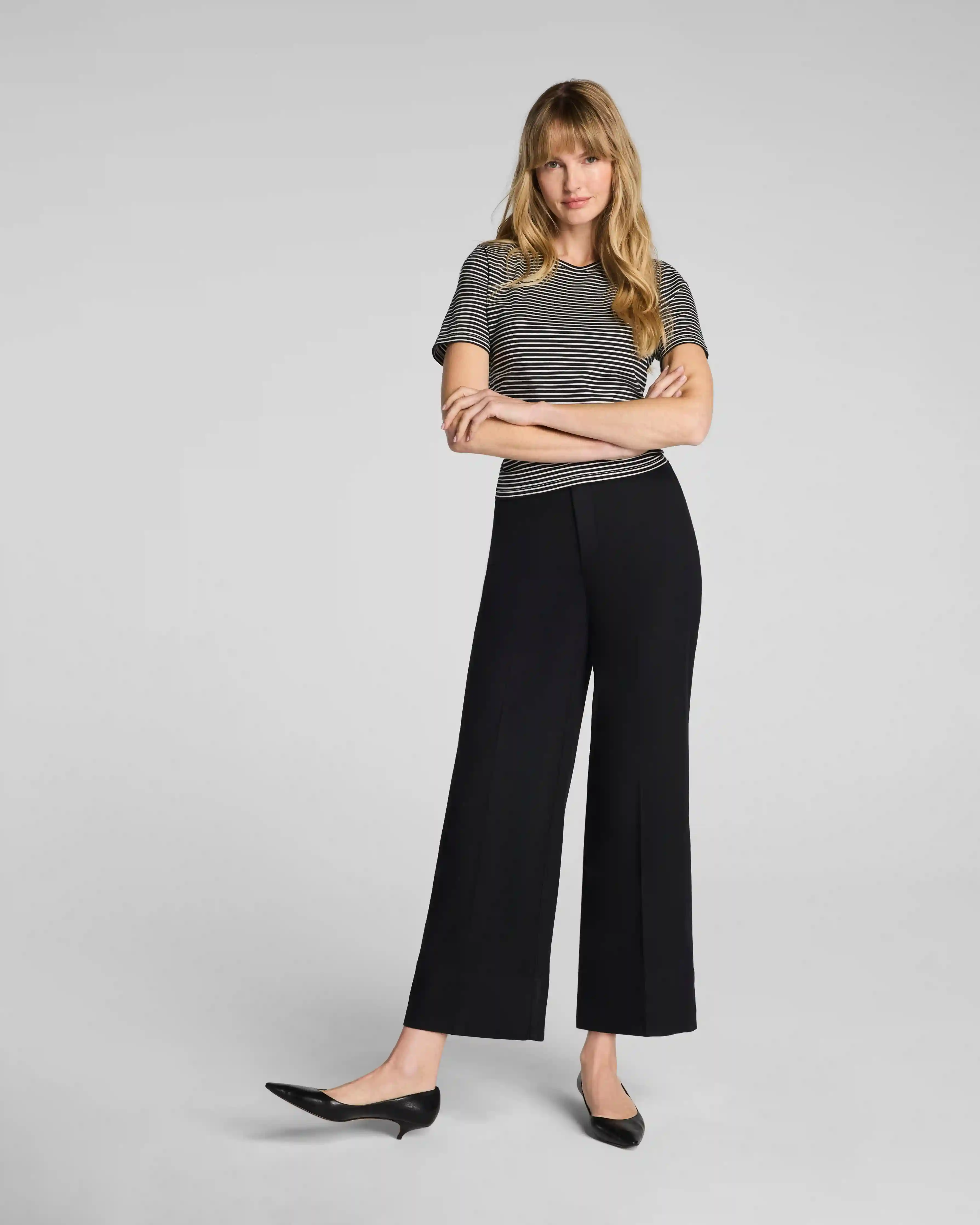 SPANXsupersmooth®  Stretch Twill Cropped Wide Leg Pant | Classic Black