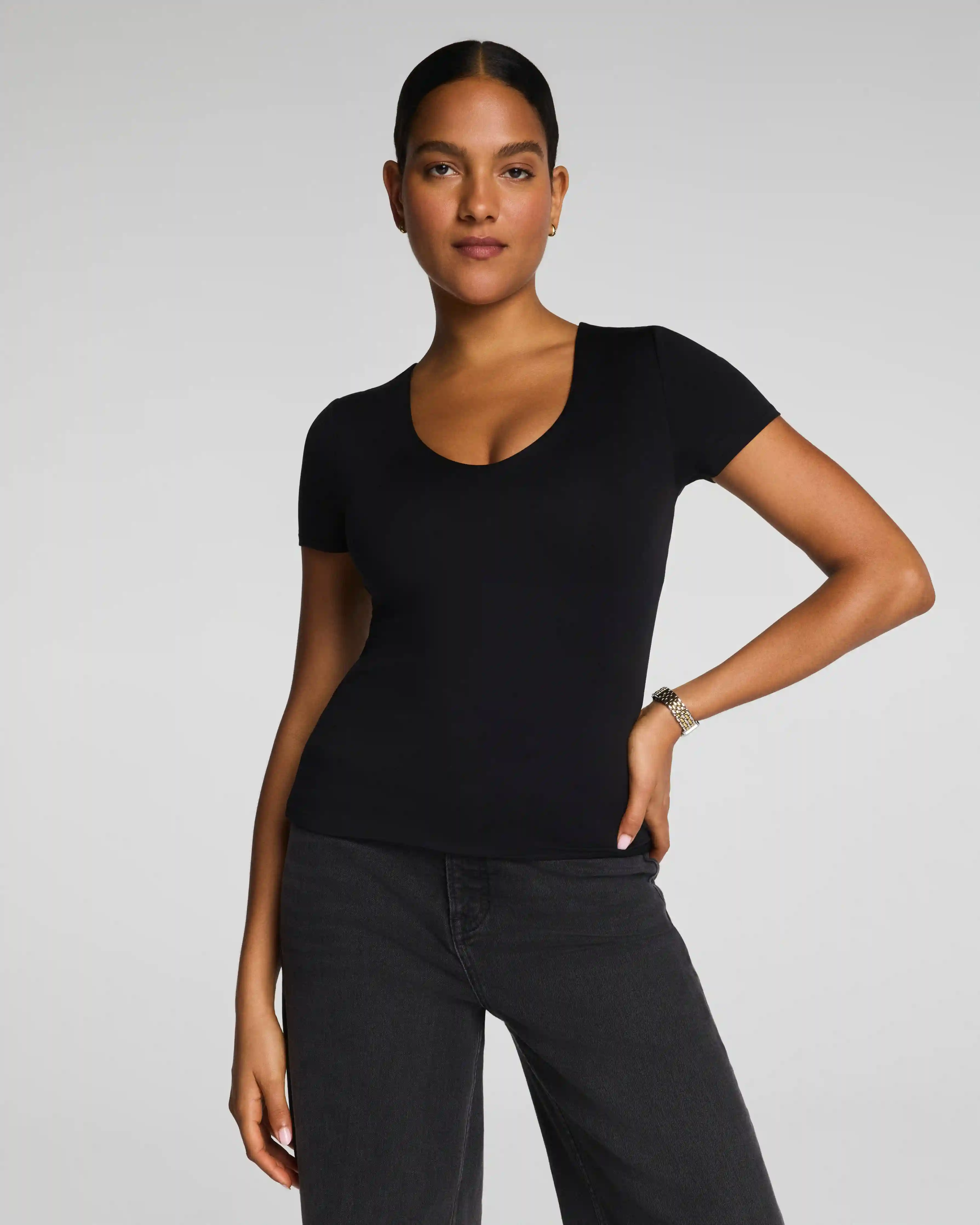 SPANXsmooth®  Jersey V-Neck Tee | Classic Black