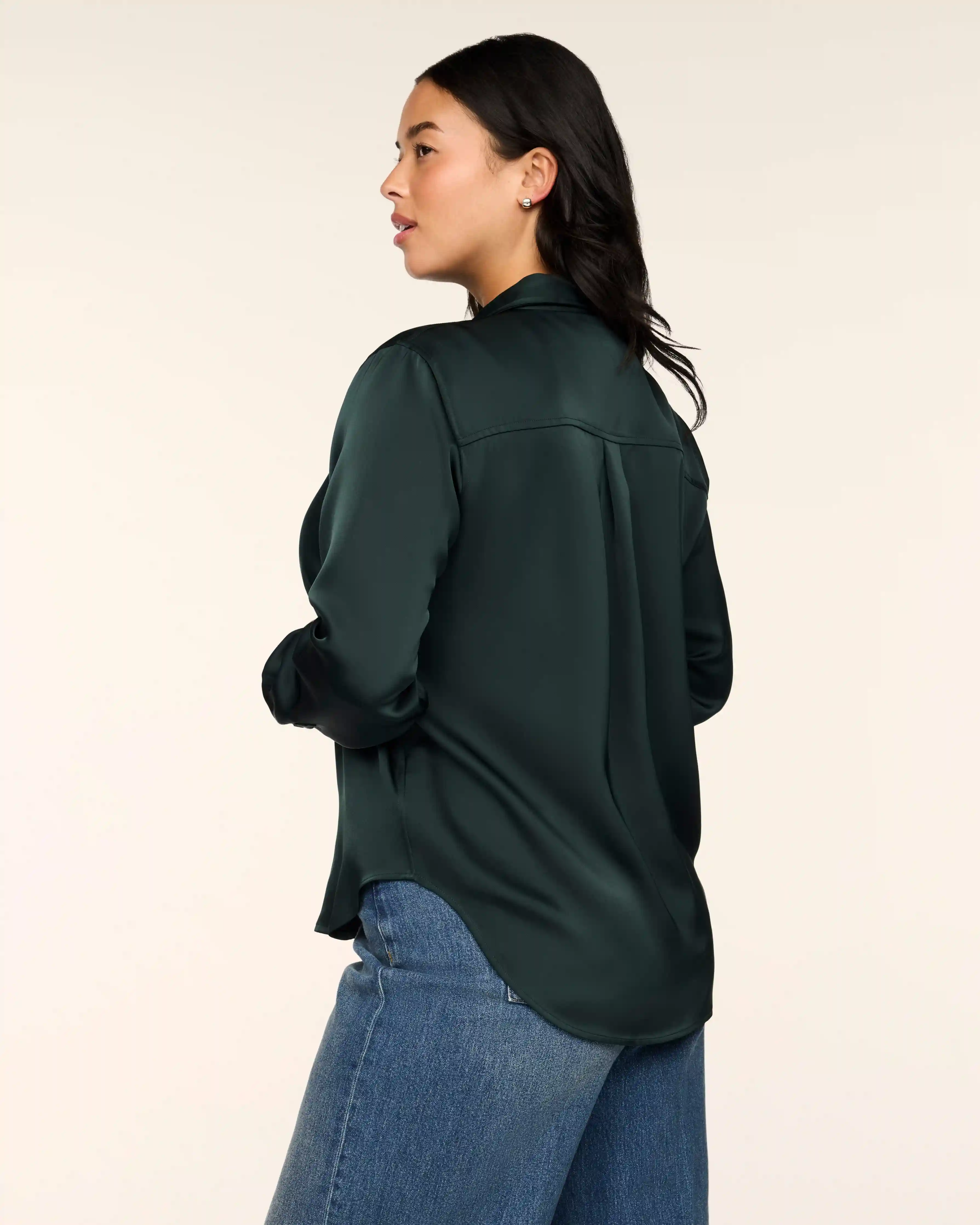 Alternative view of SPANX® Silky Smooth Button Down | Night Forest