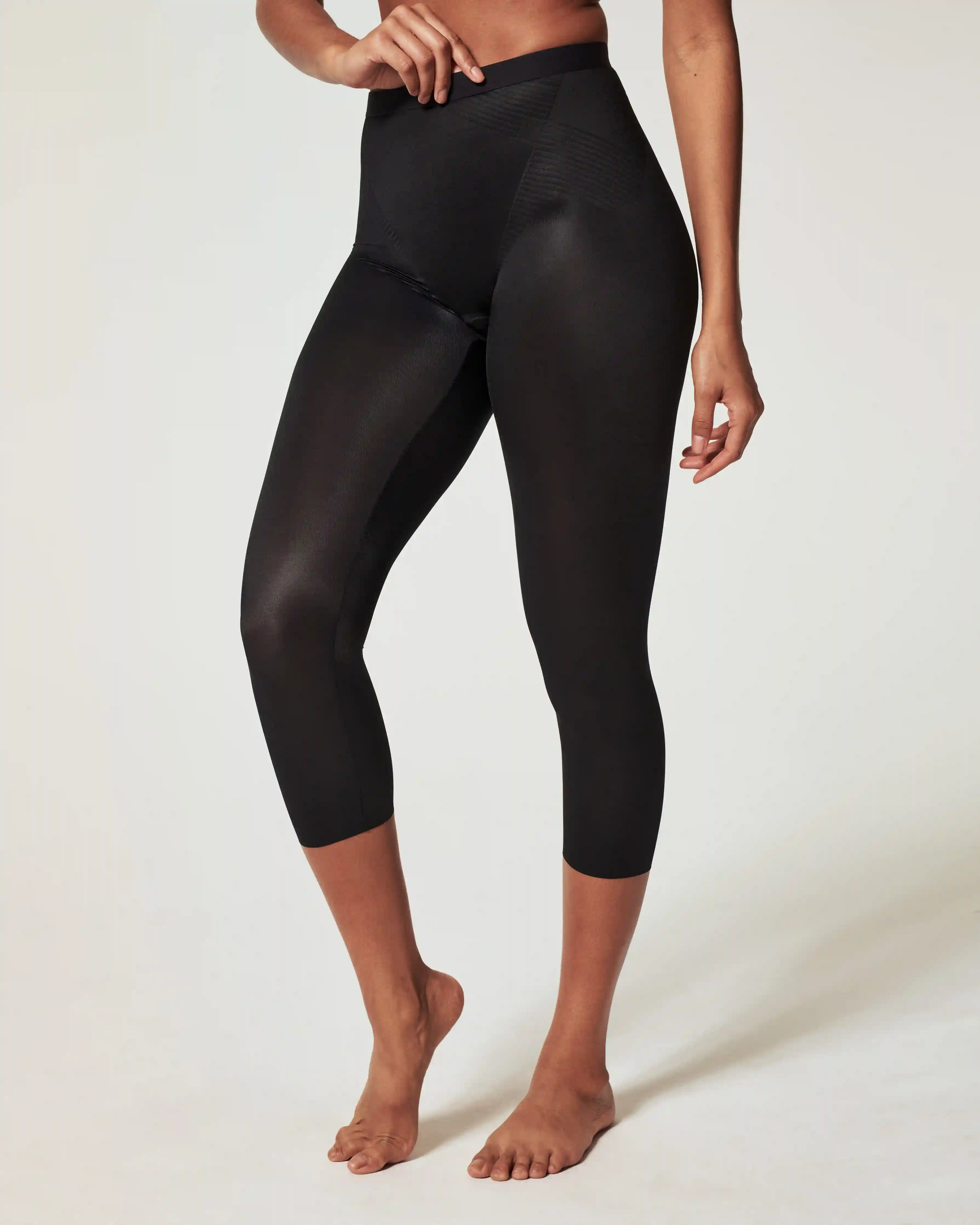 Alternative view of SPANXshape®  Invisible Capri | Very Black