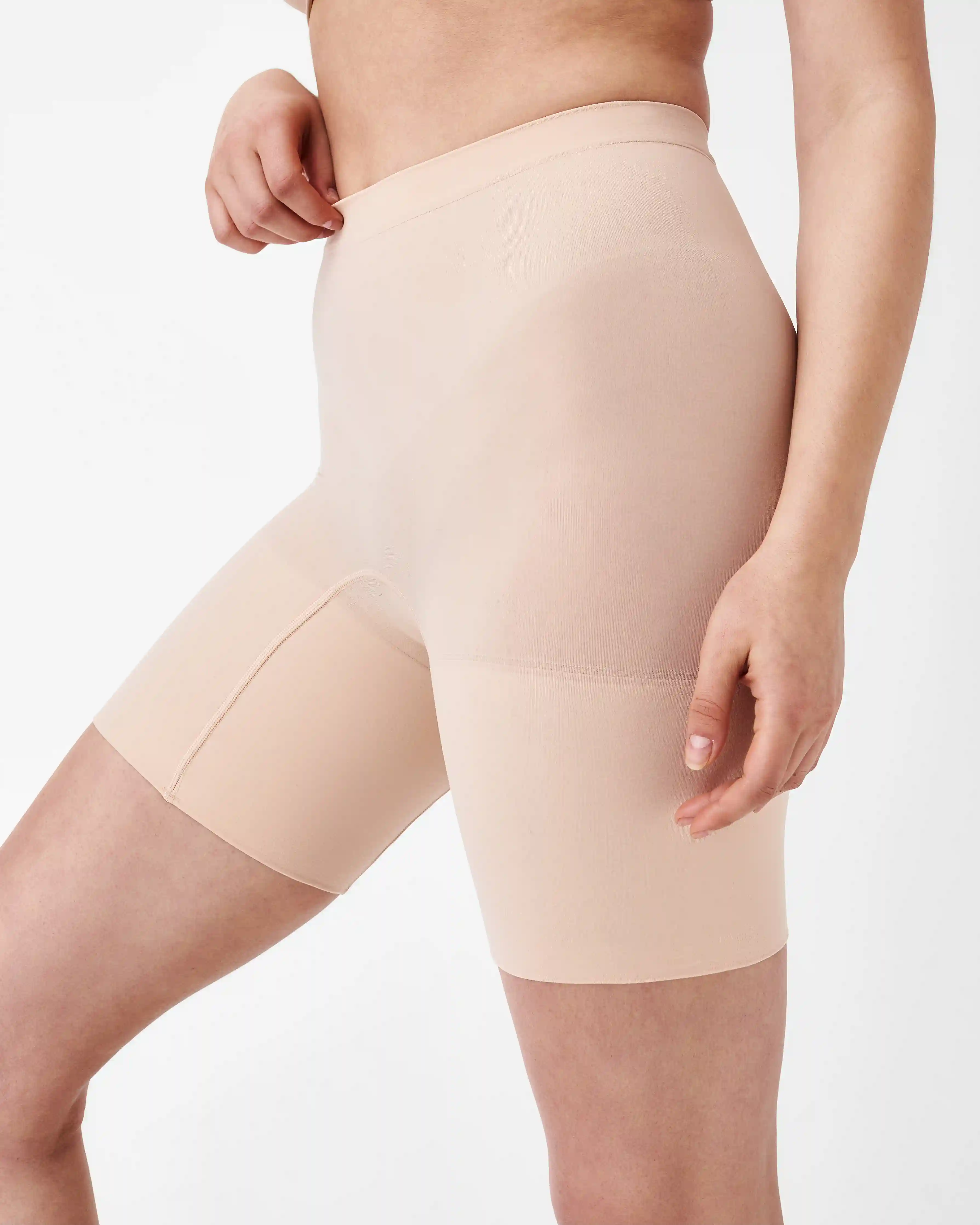 Alternative view of SPANXsculpt®  Seamless Power Mid-Thigh Short | Soft Nude
