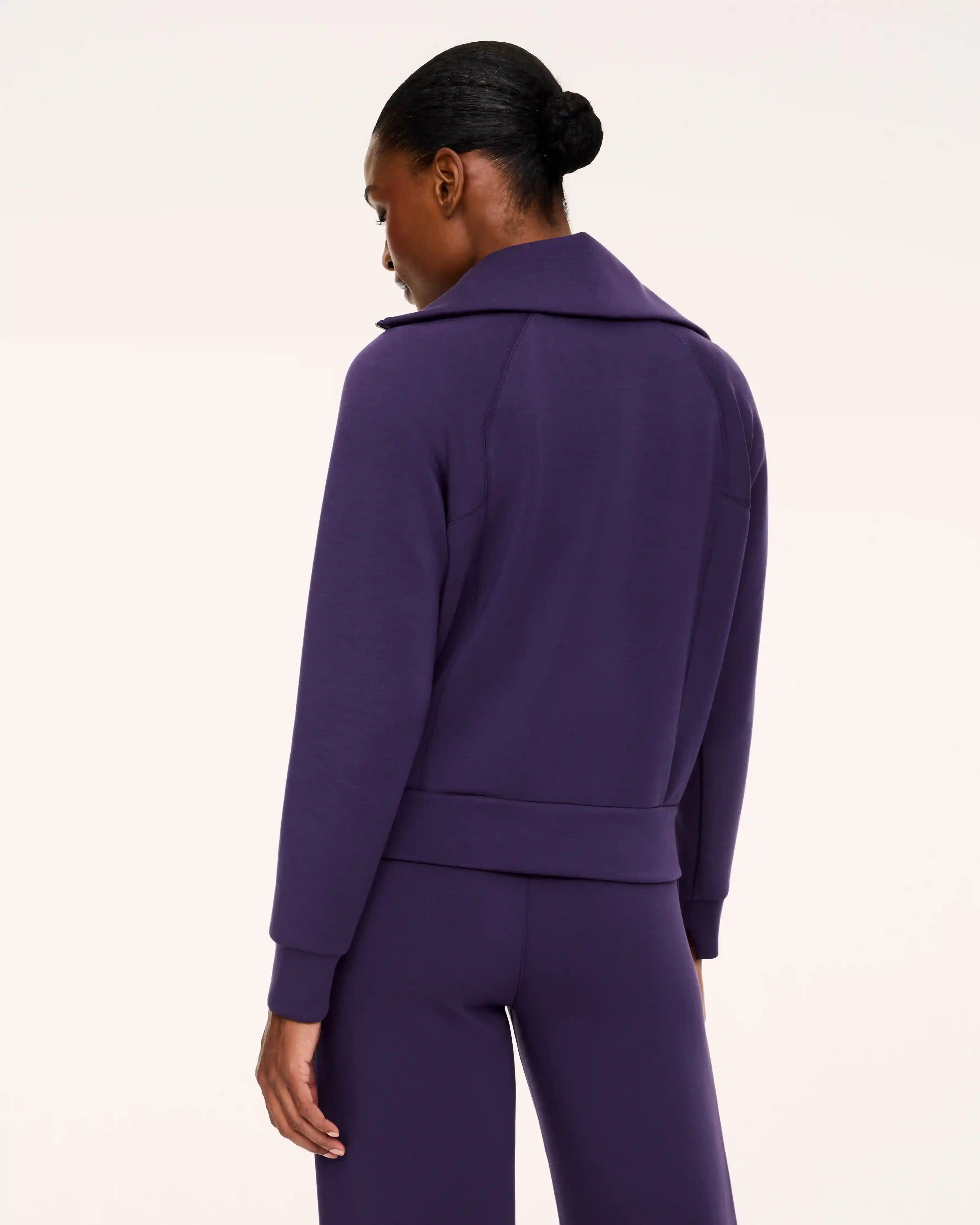 Alternative view of SPANX AirEssentials® Half Zip | Nocturne