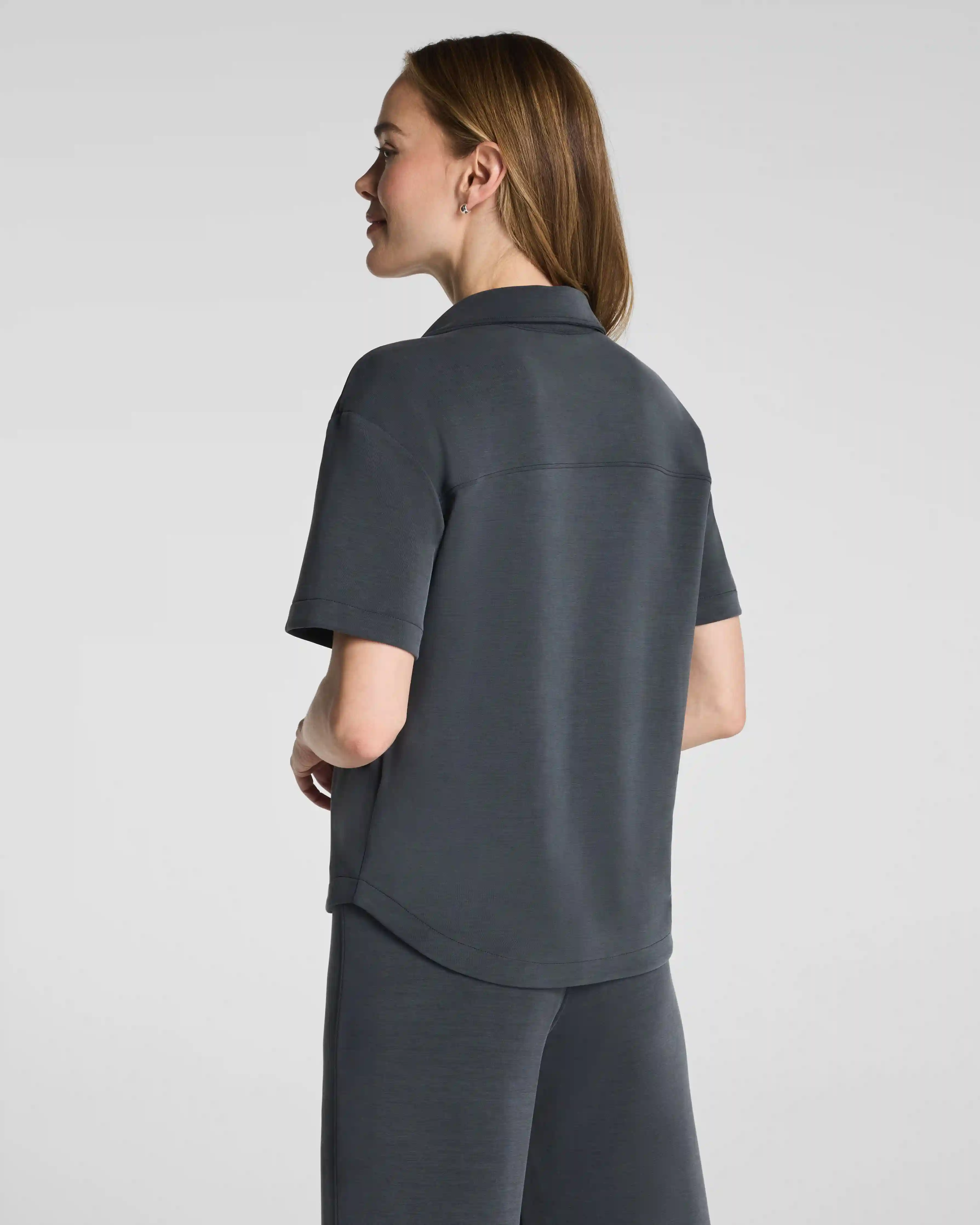 Alternative view of SPANX AirEssentials® Sandwashed Button-Down Shirt | Graphite