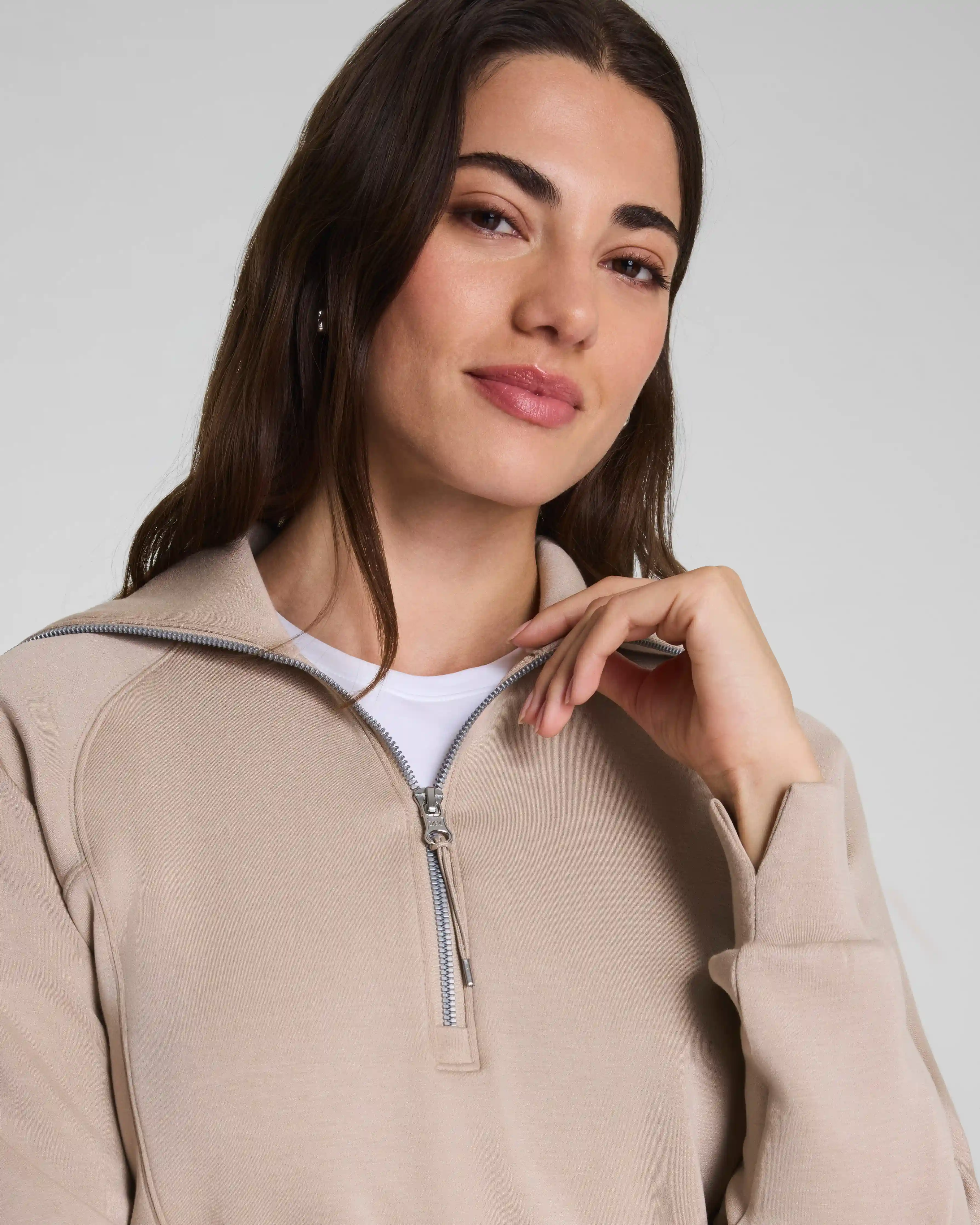 Alternative view of SPANX AirEssentials® Half Zip | Dune