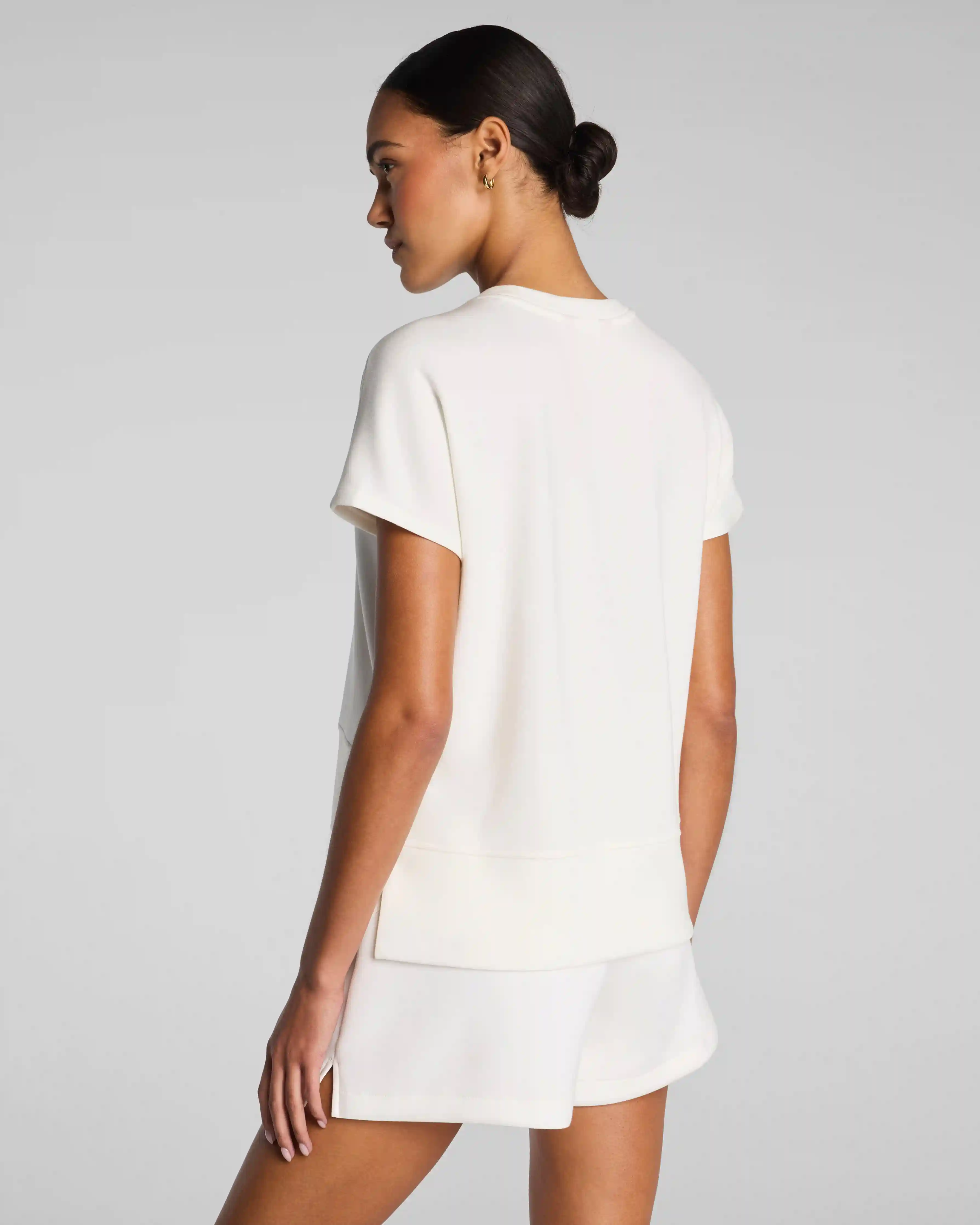 Alternative view of SPANX AirEssentials® Crewneck Tee | Powder