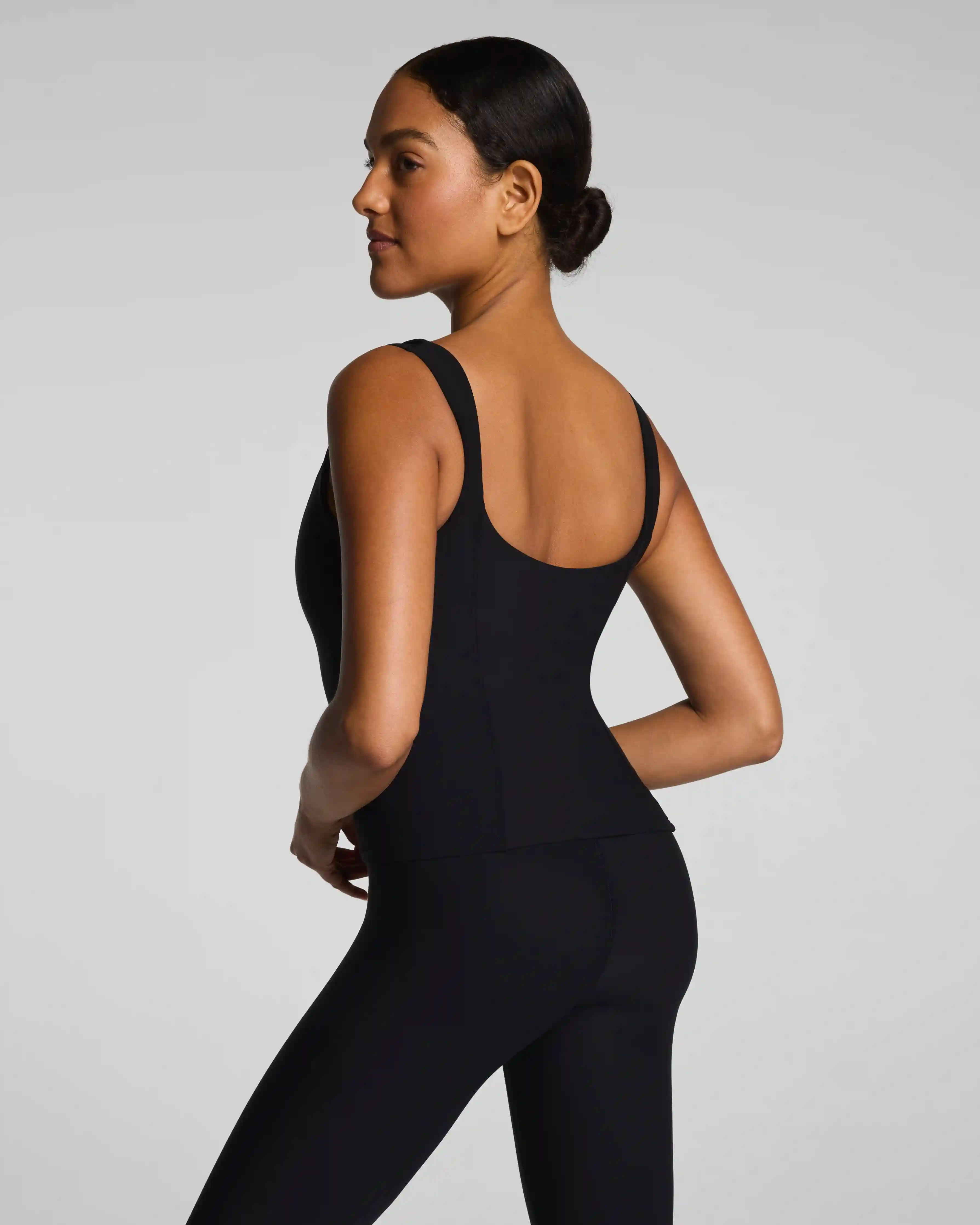 Alternative view of SPANX® OnForm Low-Back Tank | Very Black