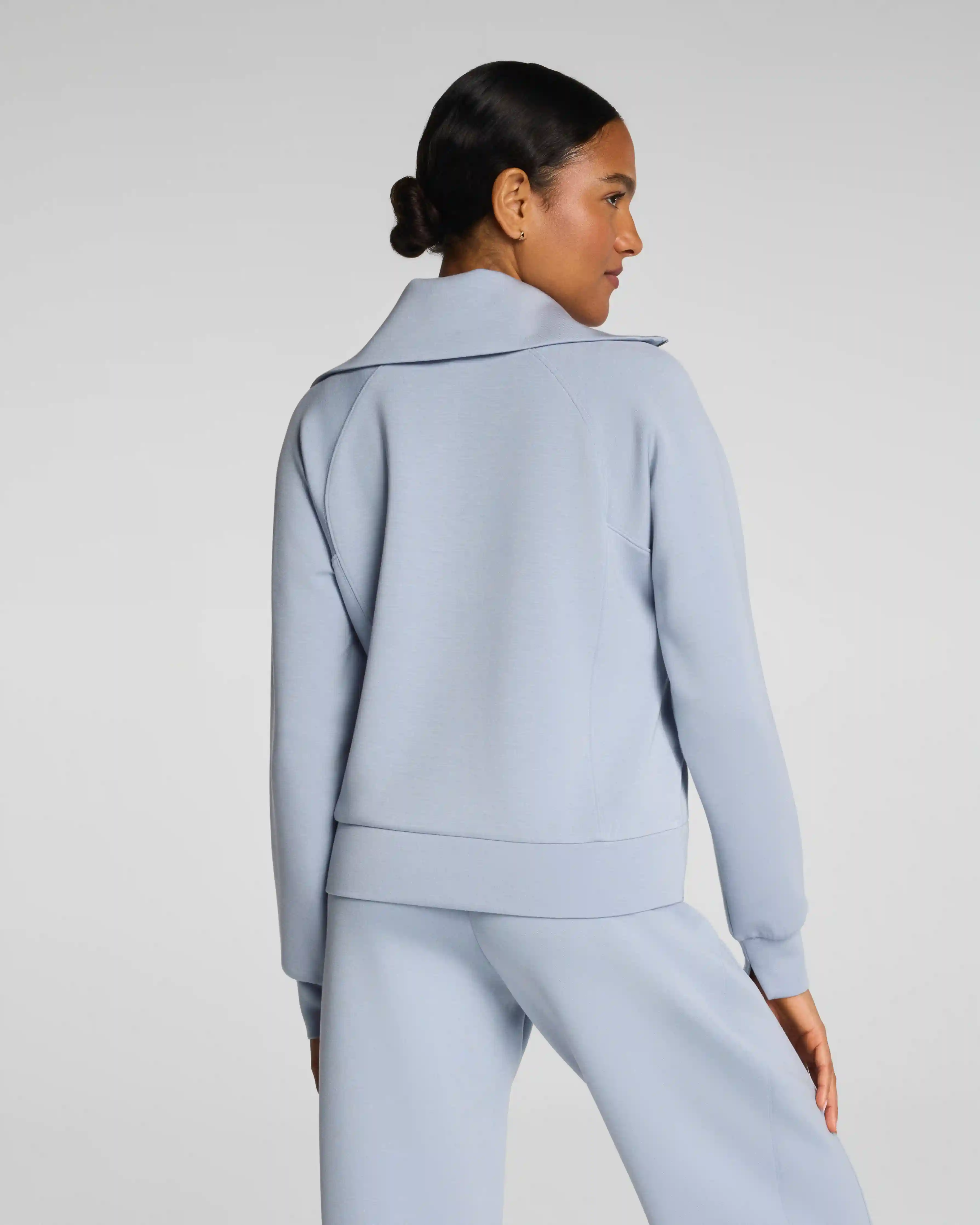 Alternative view of SPANX AirEssentials® Half Zip | Himalayan Cloud