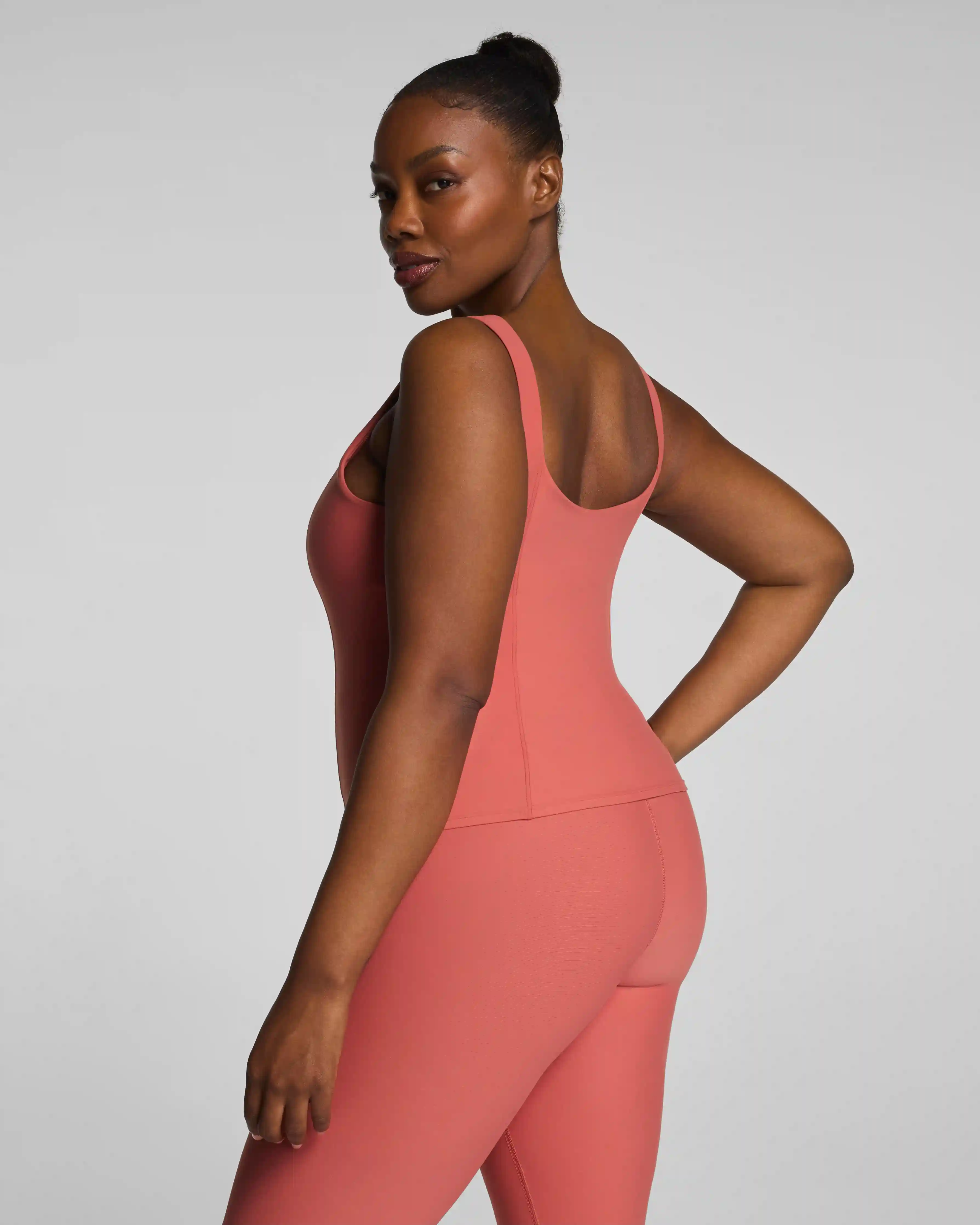 Alternative view of SPANX® OnForm Low-Back Tank | Clay