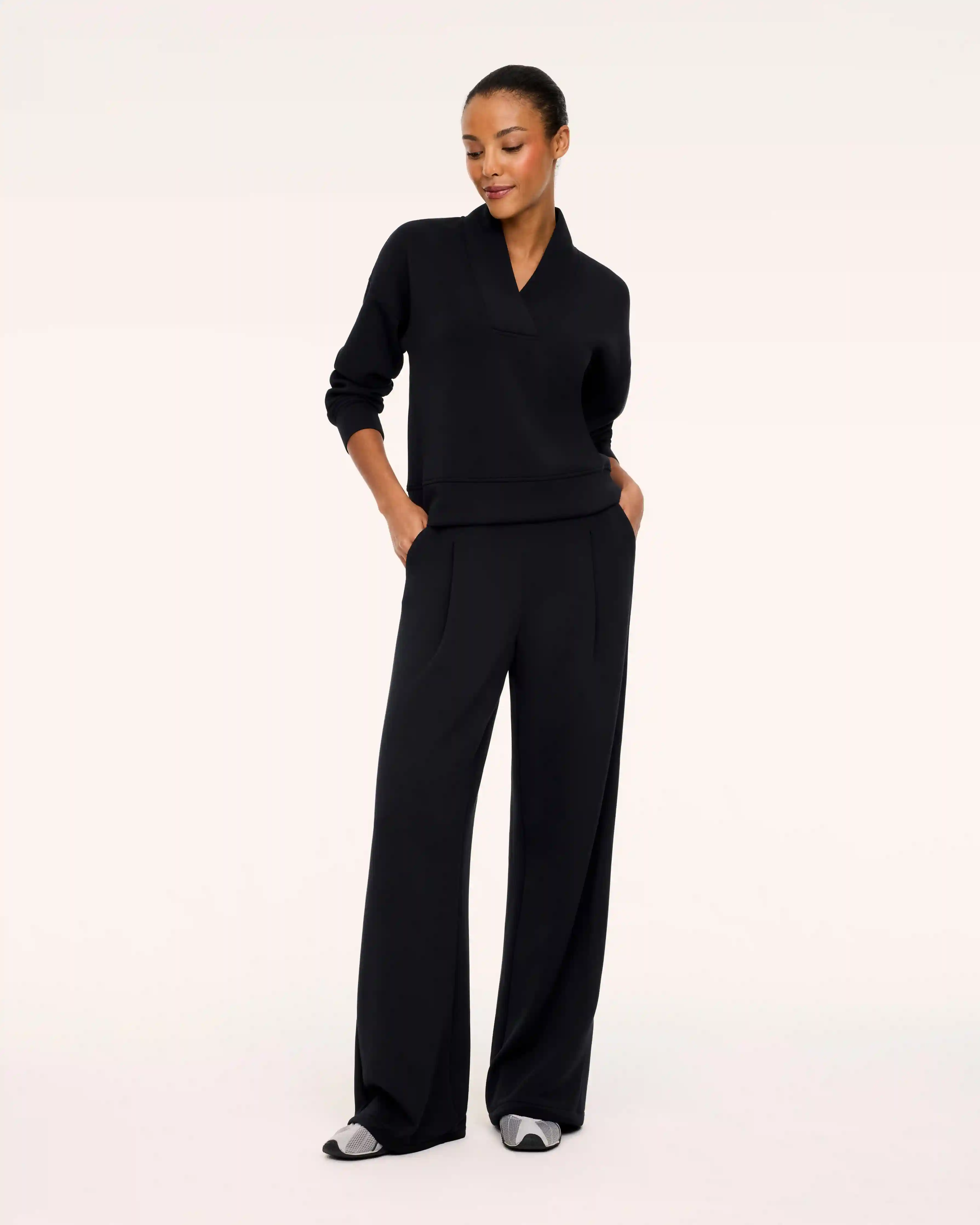 SPANX AirEssentials® Pleated Wide Leg Pant | Very Black