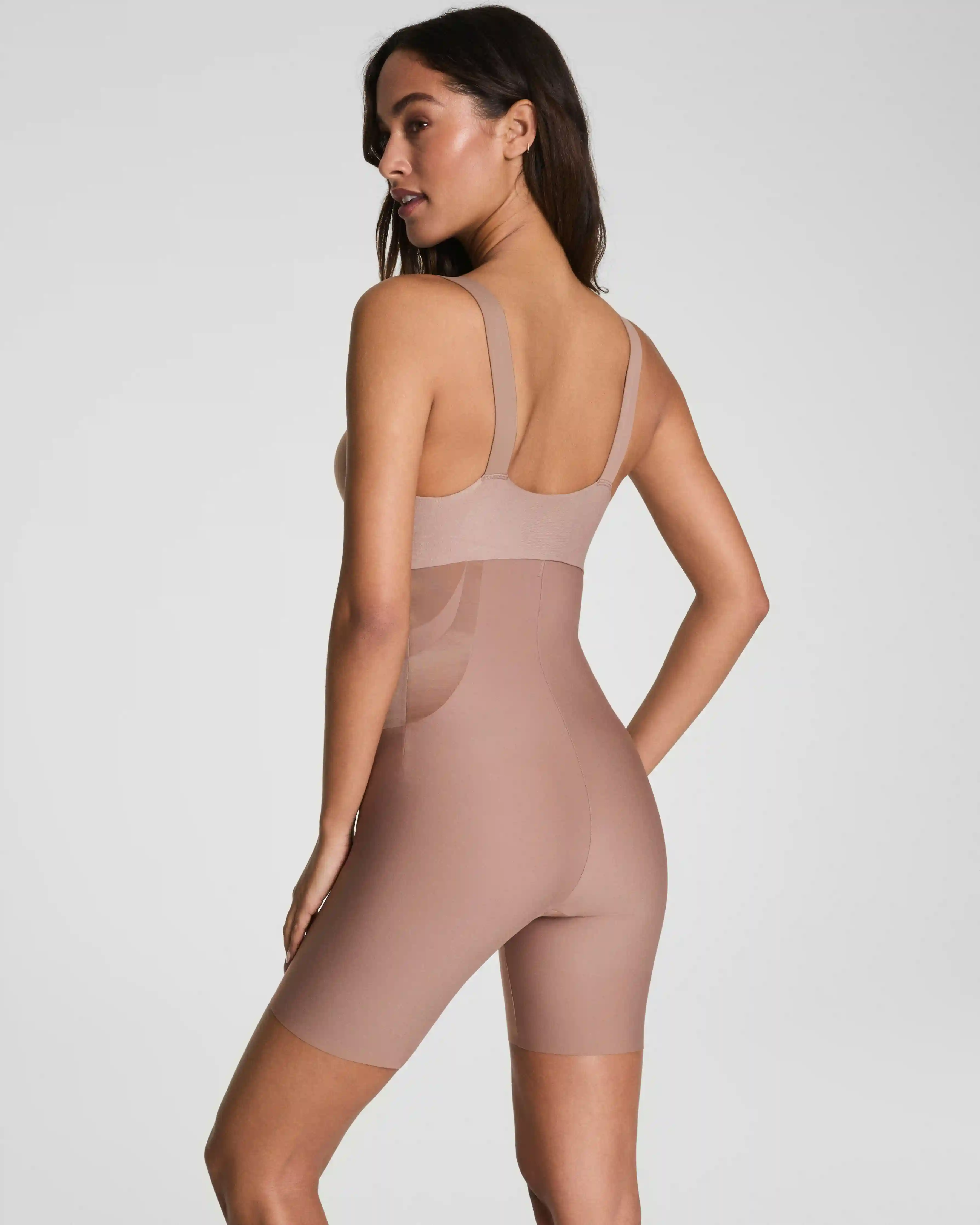 Alternative view of SPANXsupersculpt®  Transform High-Waisted Mid-Thigh Short | Cafe Au Lait