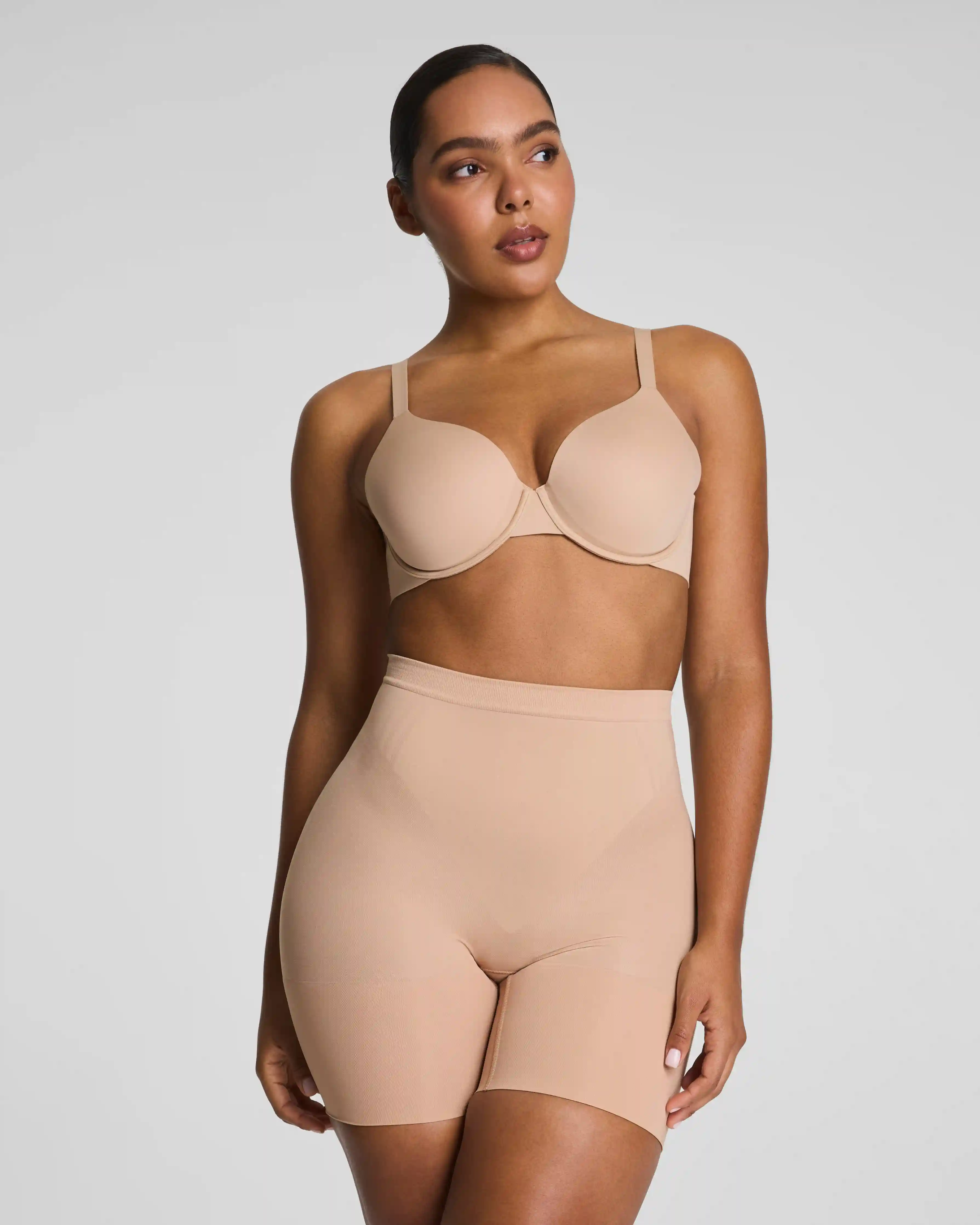 SPANXsculpt®  GoFigure Mid-Thigh Short | Chai